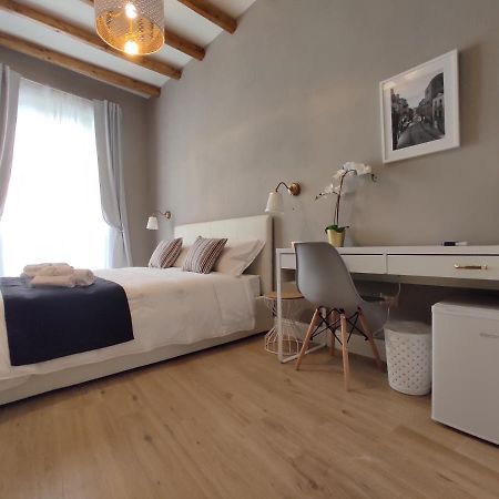 Manno Rooms Affittacamere カリアリ エクステリア 写真